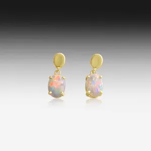 14kt Yellow Gold Opal dangling earrings