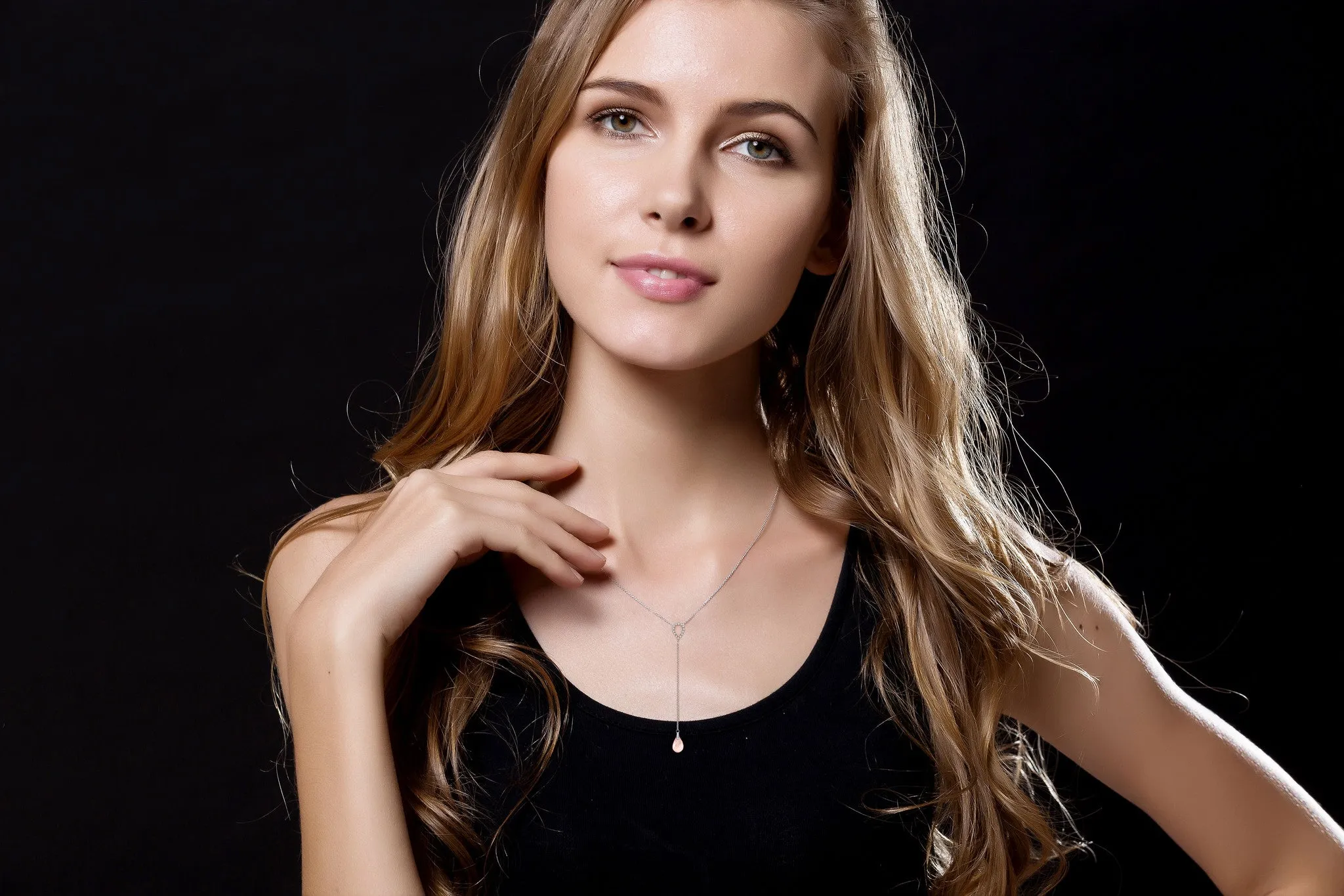 18k Gold Pink Quartz Chain Diamond Necklace With Drop Shape