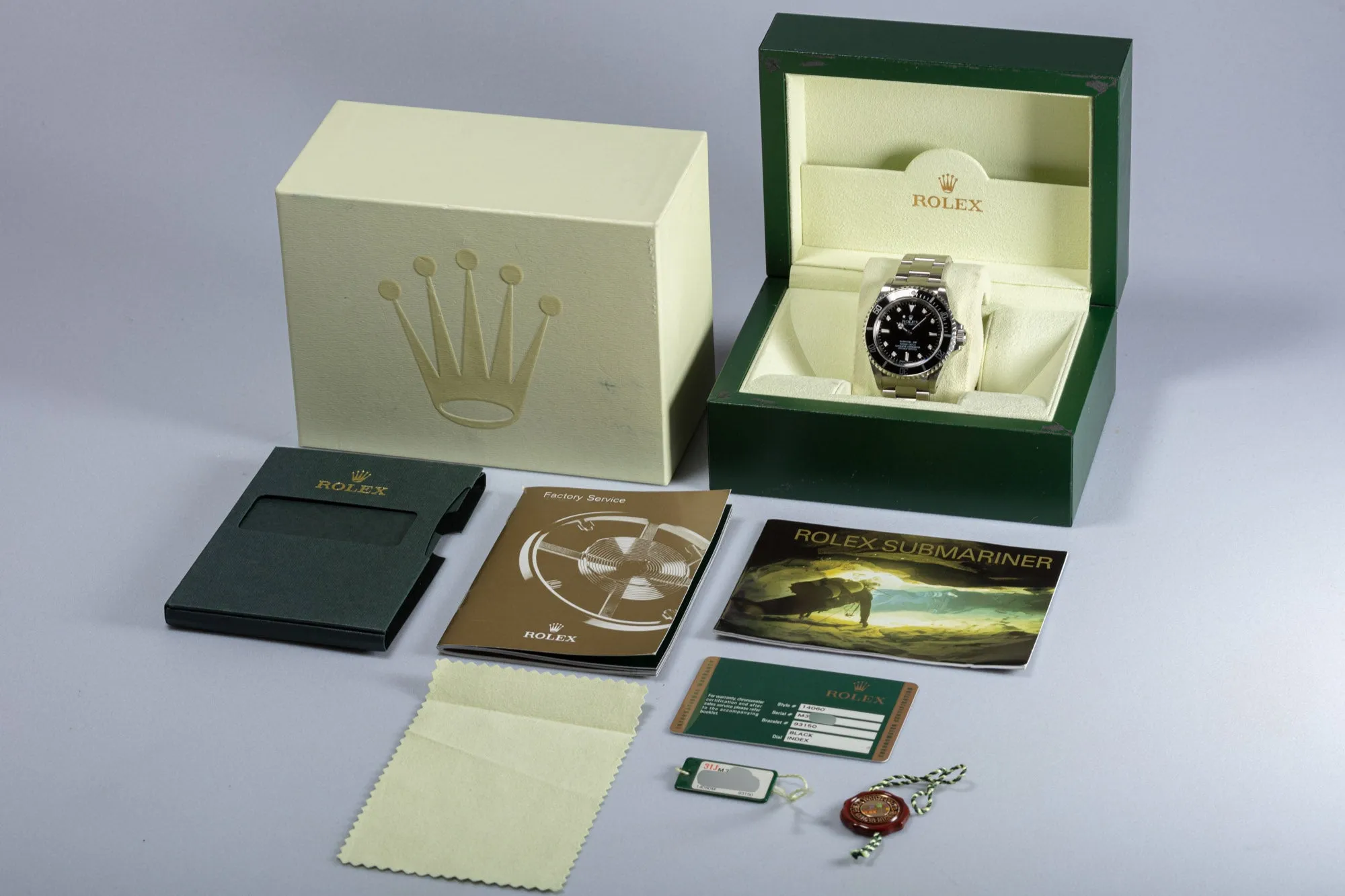 2009 Rolex Submariner 14060m 4 Line with Box Card Hangtags & Booklets