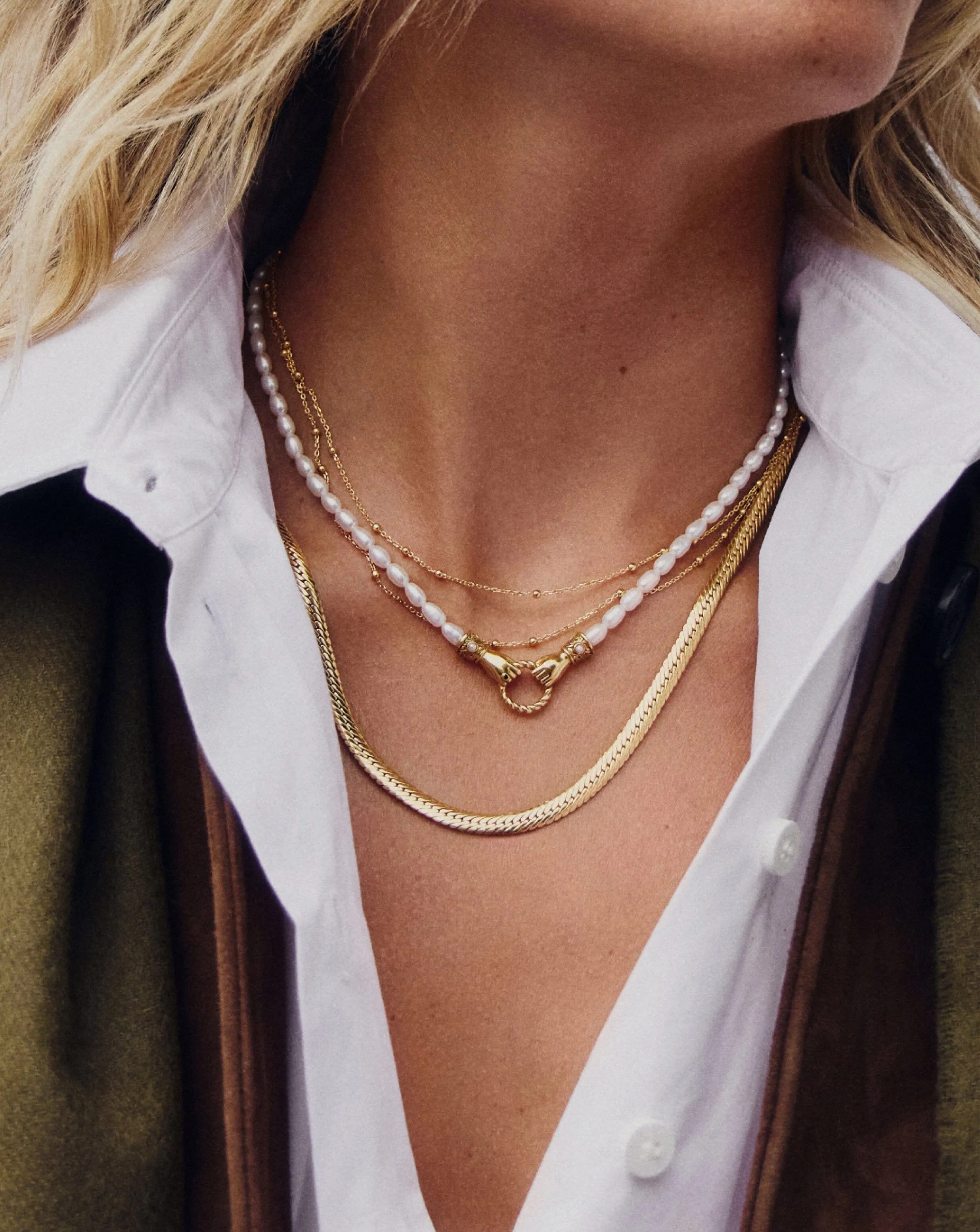 Harris Reed In Good Hands Pearl Pendant Necklace | 18k Gold Plated/Pearl & Black Onyx