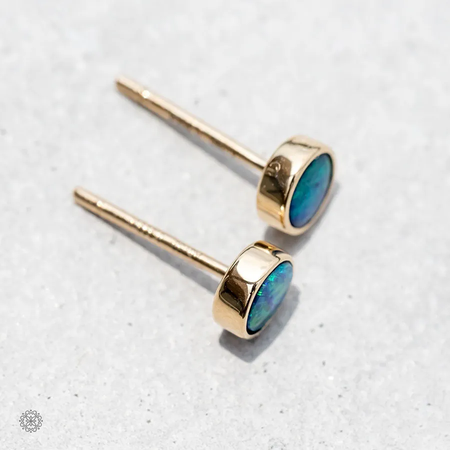 Minimalist Round Australian Doublet Opal Stud Earrings 18k Yellow Gold