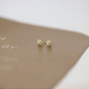 Opal Flower Stud Earrings, Unisex, Gold, Silver SHEMISLI - SS161 Butterfly End, SS460 Screw Ball End (Type A)