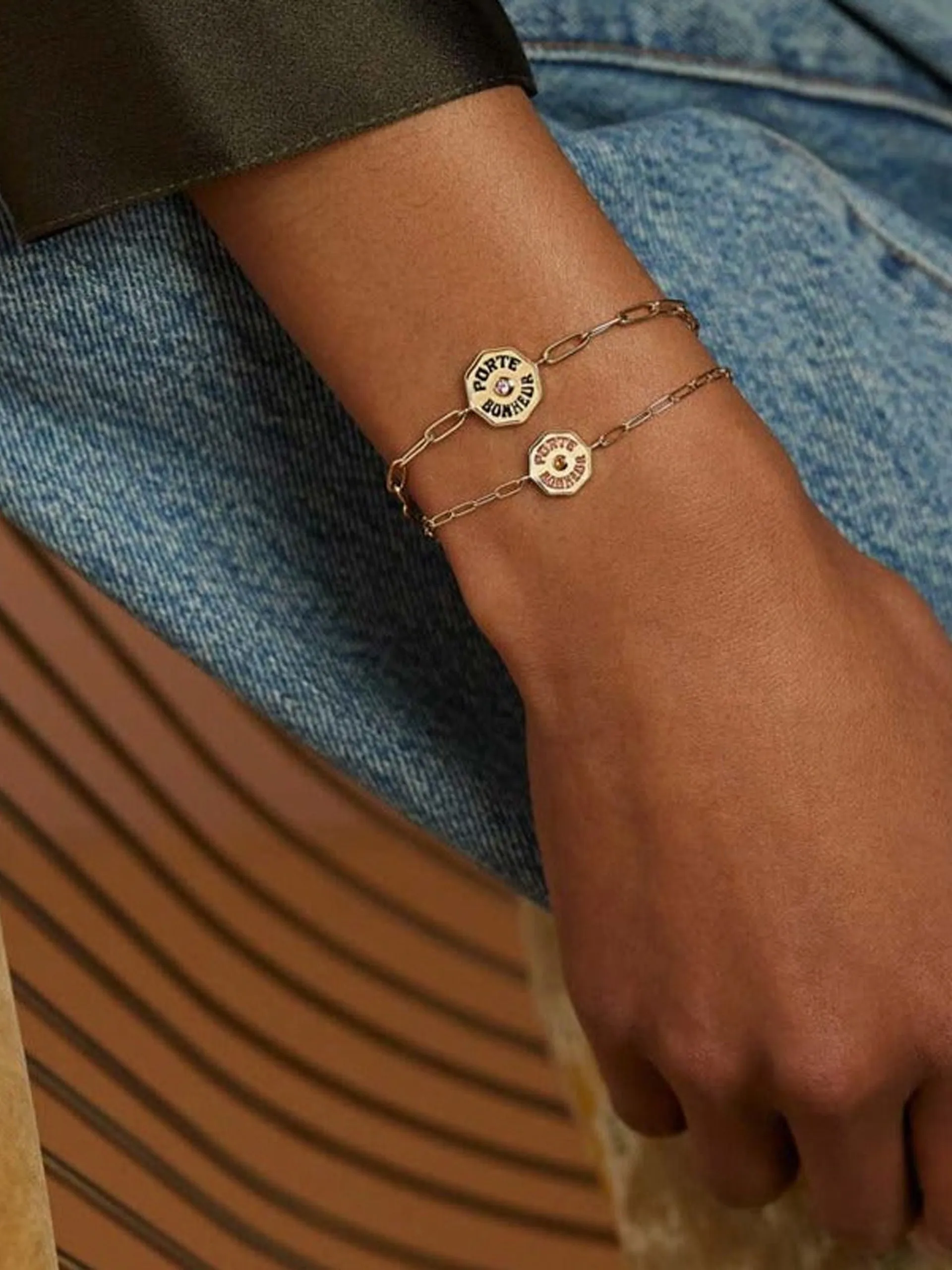 Petite Porte Bonheur bracelet in blue sapphire