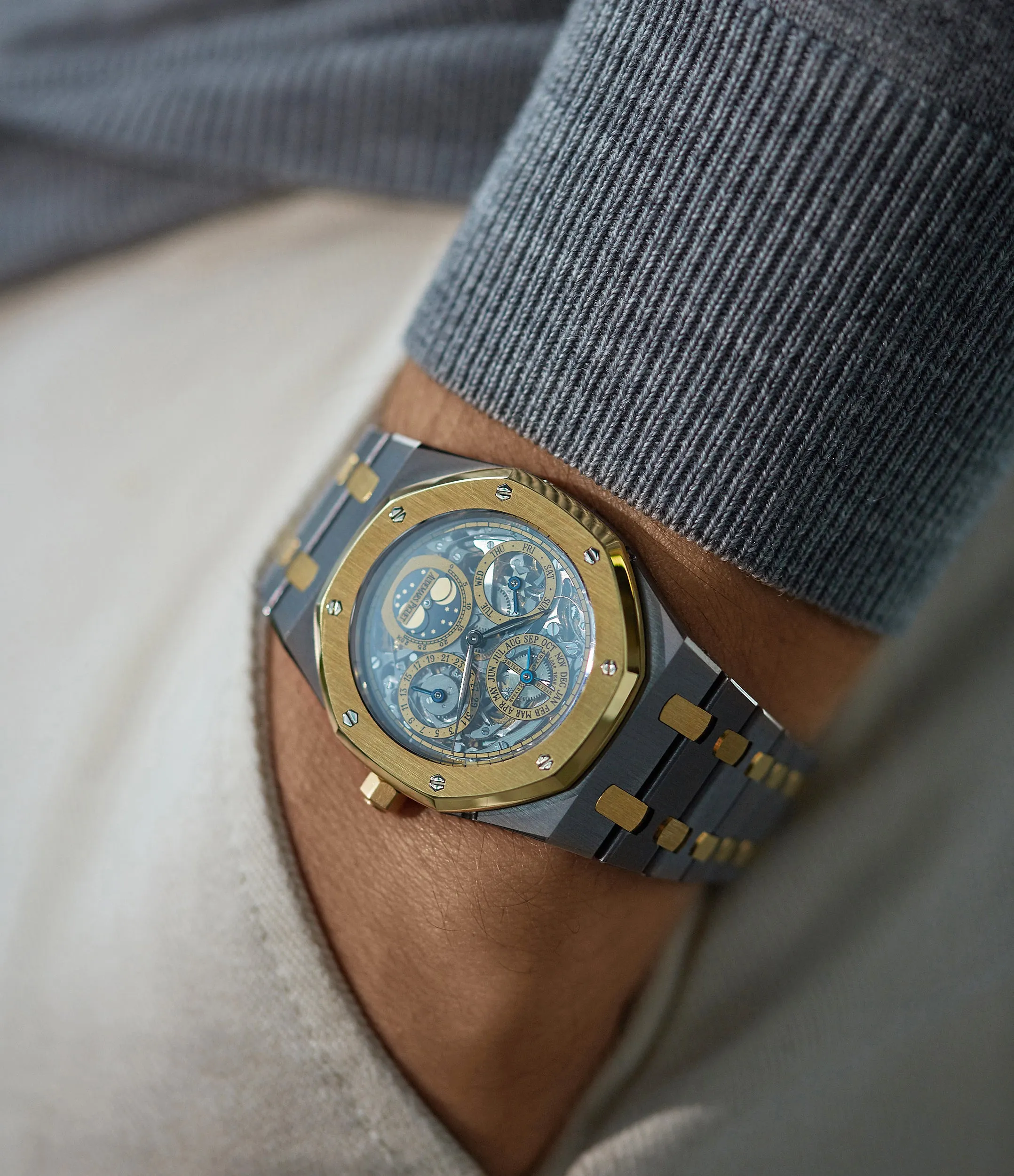 Royal Oak 25829TA | Tantalum and Yellow Gold