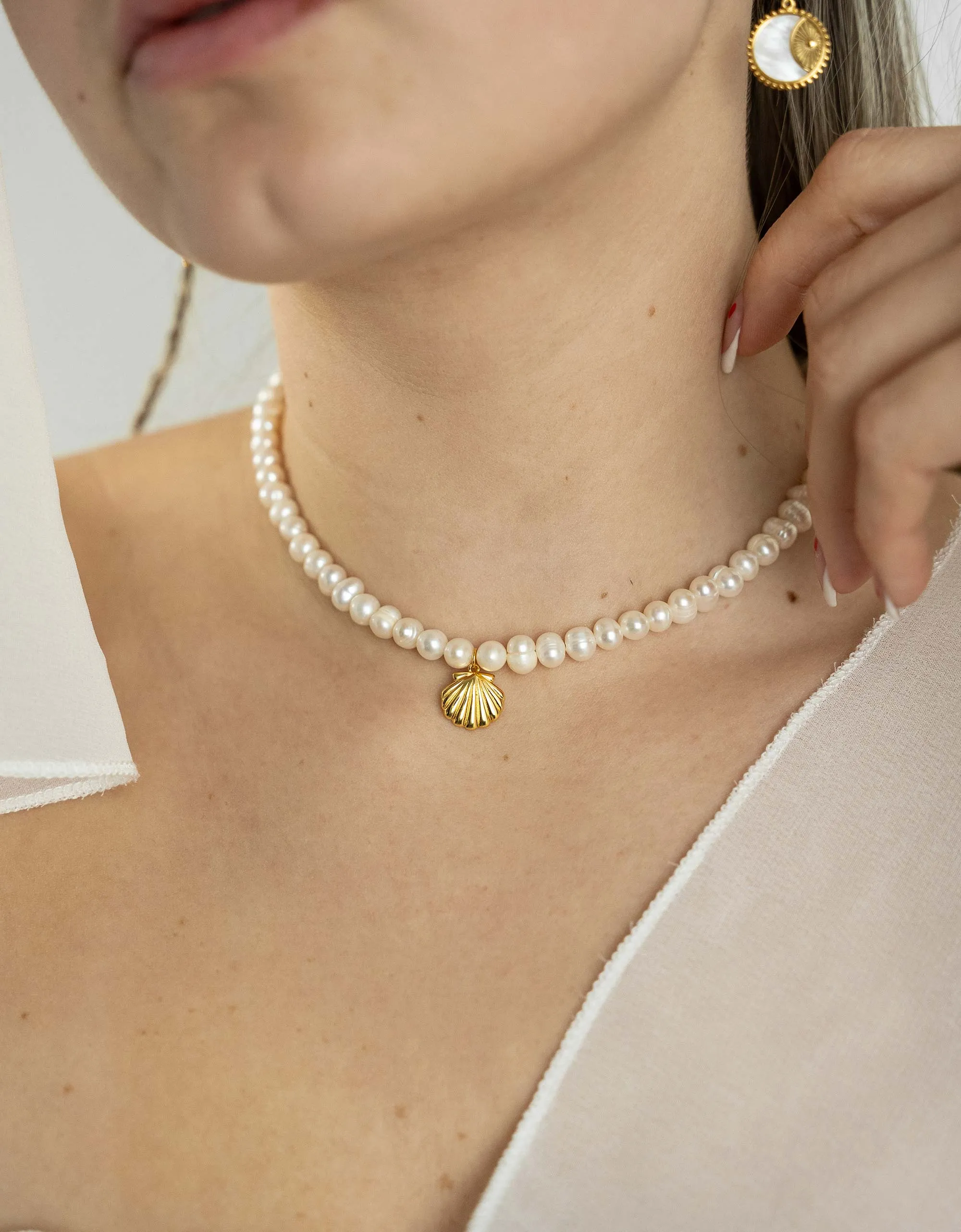 Sea Shell Pearl Necklace