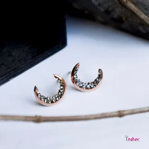 Vintage Crescent Moon Stud